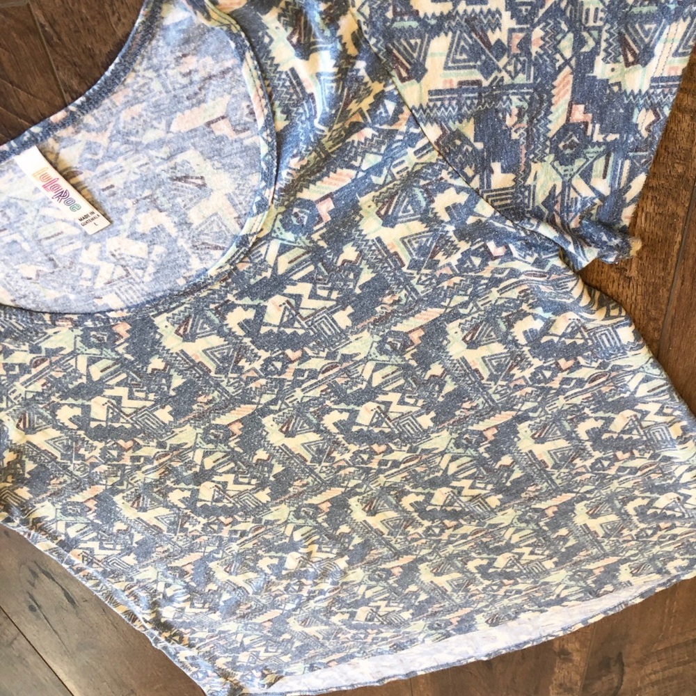 LuLaRoe Classic T